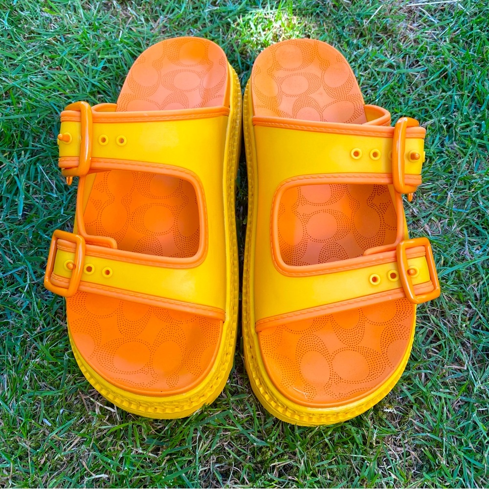 COACH Lucy Women's Sandals Size 8 Canary Chunky Platform Heel Adjustable Buckles - Picture 3 of 10